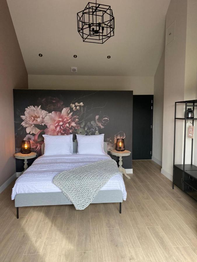 B&B Aasterbergerhoeve Echt Eksteriør billede